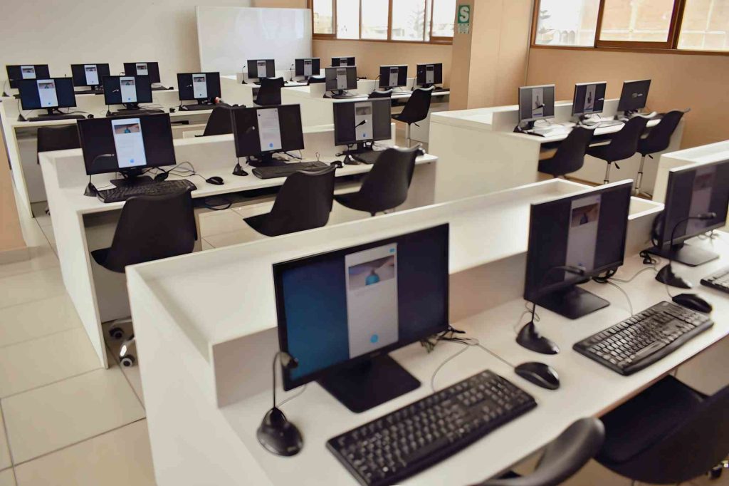 Laboratorio de informática de Colegio Talentos